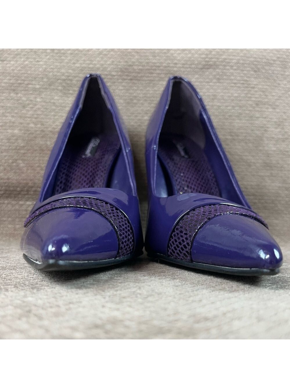 Delicious Women’s size 7.5 Purple Patent Leather (all man made) Heels EUC